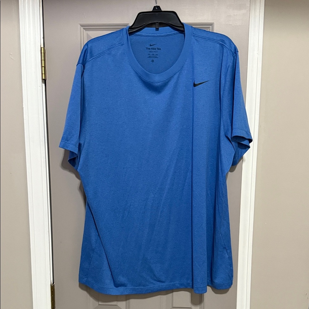 Nike Men's Short Sleeve Blue Tee